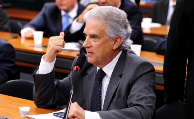 O-líder-do-PPS-na-Câmara-dos-Deputados-Rubens-Bueno-do-PR-Foto-Agência-Câmara